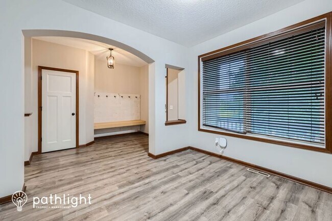 Foto del edificio - 13936 Linnet St NW
