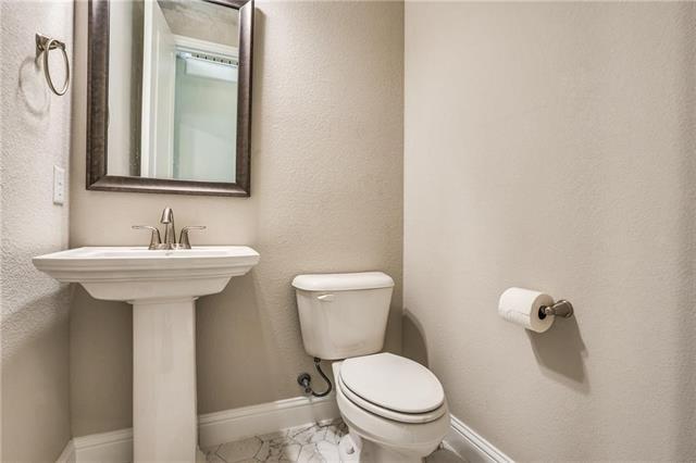 Building Photo - 6713 Frying Pan Dr