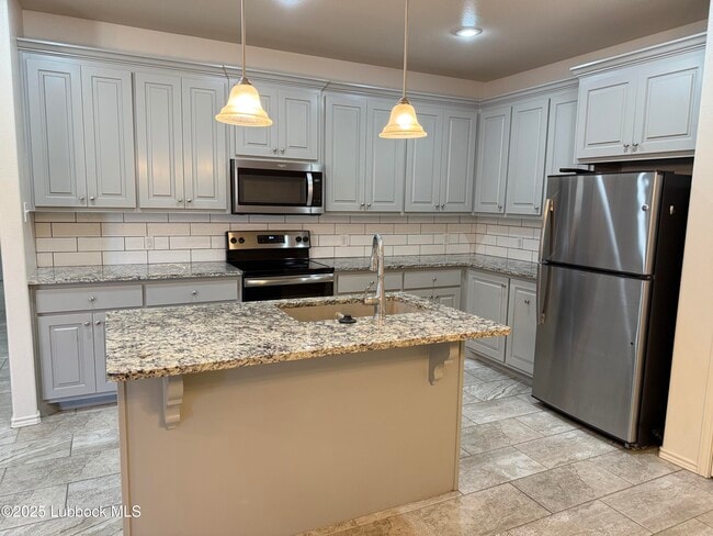 Building Photo - 6711 Pontiac Ave