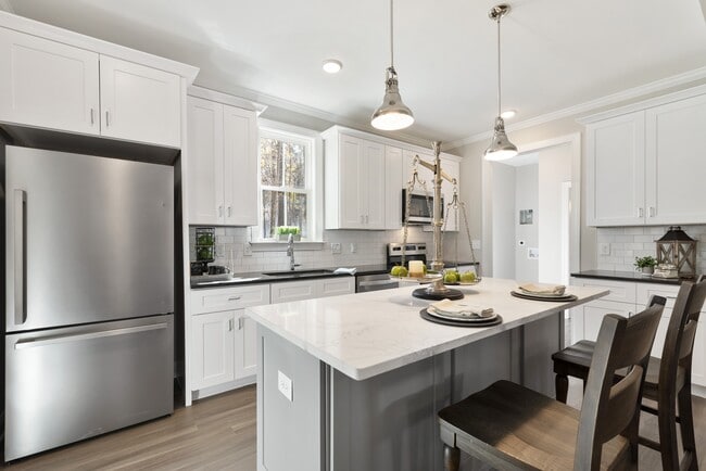 Foto del edificio - 520 Motorcycle Rd