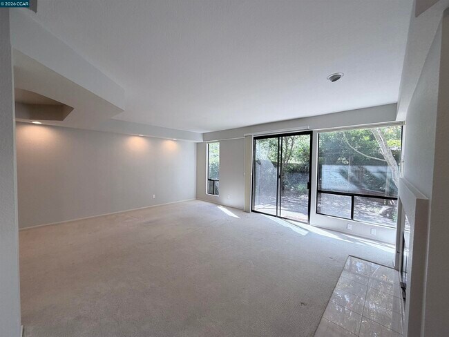 Foto del edificio - 801 Lakemont Pl