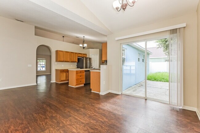 Foto del edificio - 436 Fish Hawk Dr