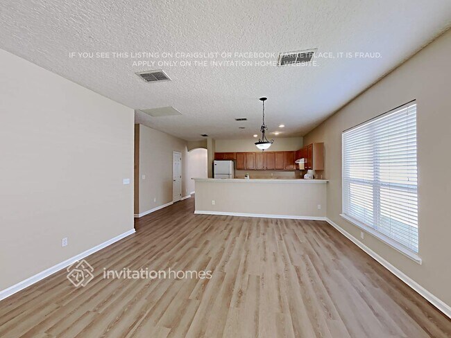 Foto del edificio - 3064 Litchfield Dr