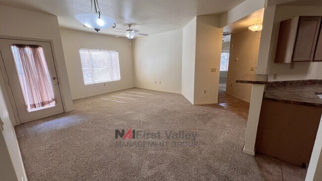 Building Photo - 3 Bedrooms, 2 Baths