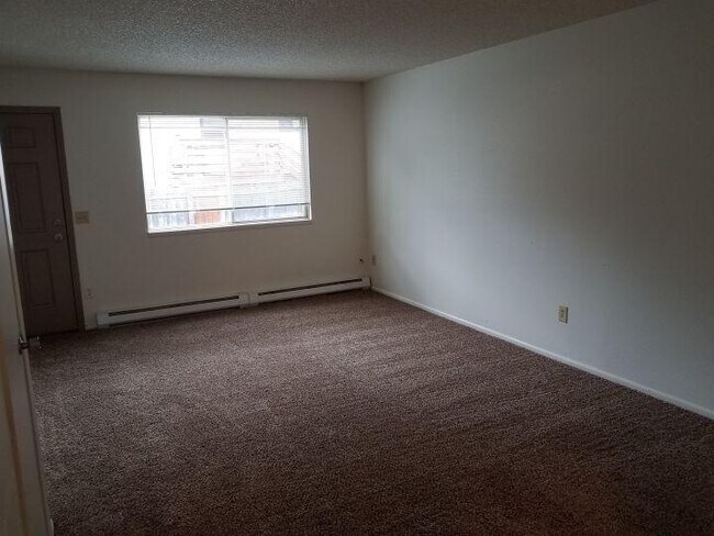 Foto del edificio - 3 bedroom in Billings MT 59101