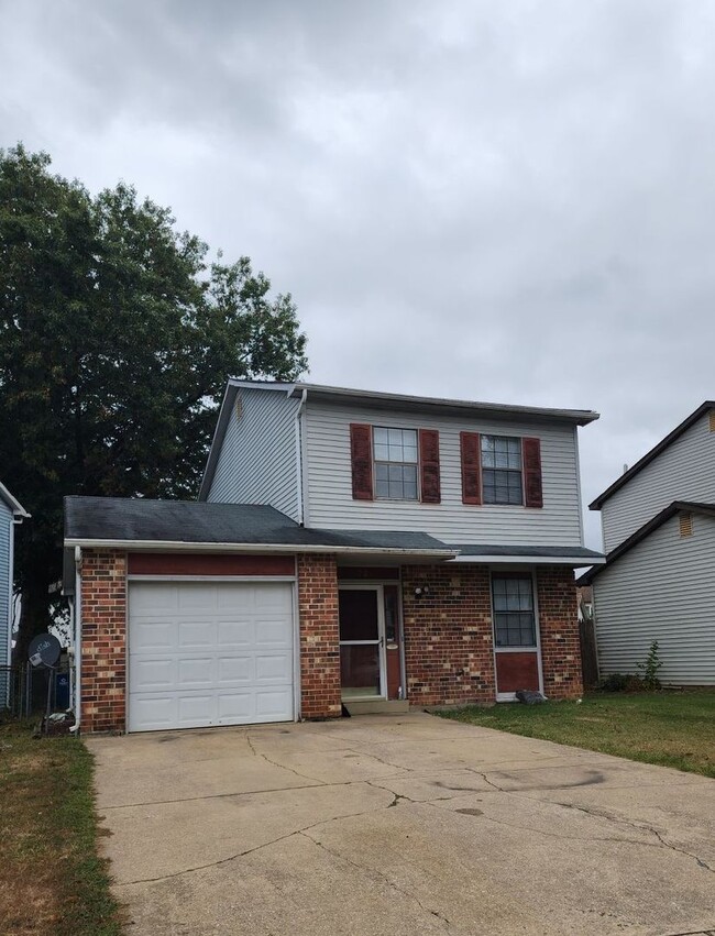 Building Photo - 207 Channing Dr