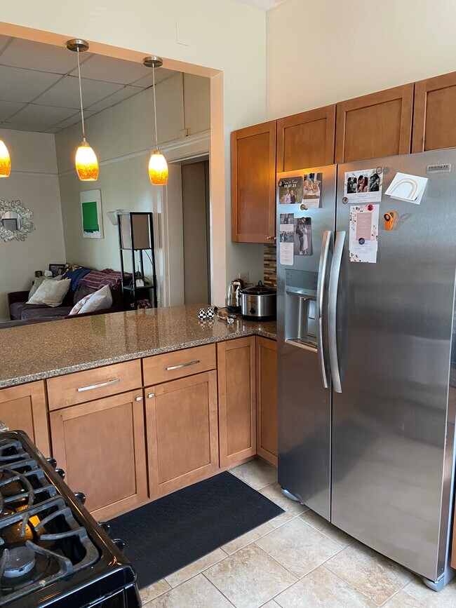 Cocina - 317 S Aurora St