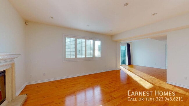 Building Photo - 1241 S Westgate Ave