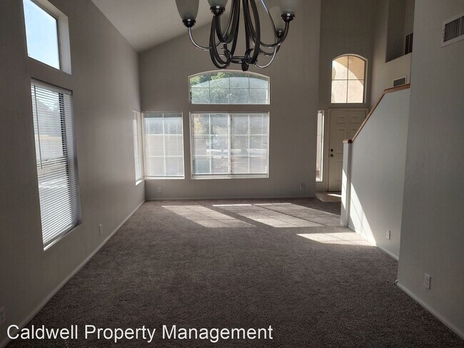 Building Photo - 3 br, 3 bath House - 6570 W. Linda Court