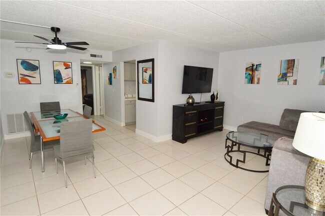 Foto del edificio - 12760 Indian Rocks Rd