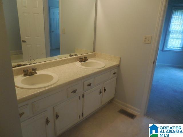 Building Photo - 412 Buckingham Cir