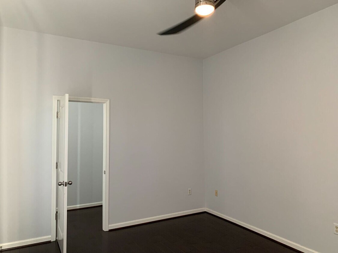 730 Walker Square Unit 4B, Charlottesville, VA 22903 Condo for Rent