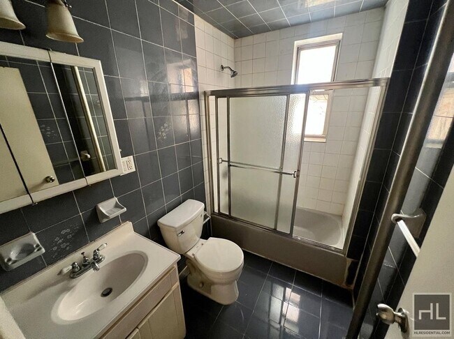 Foto del edificio - 62 STREET