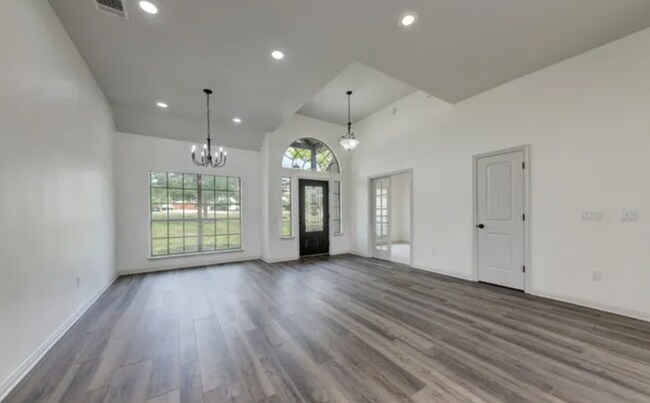 Foto del edificio - 913 Long Meadow