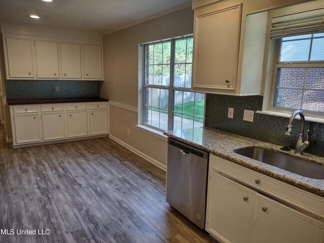 Foto del edificio - 206 Clark Farms Rd