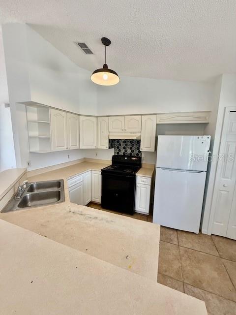 Building Photo - 3280 Dudley Dr