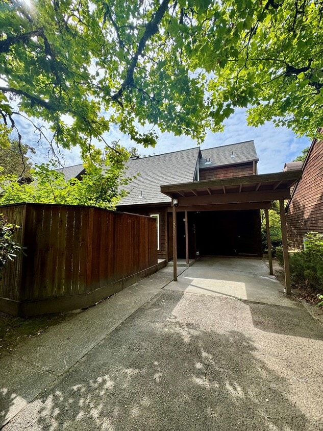 Primary Photo - Two-Story Townhouse By Avery Park