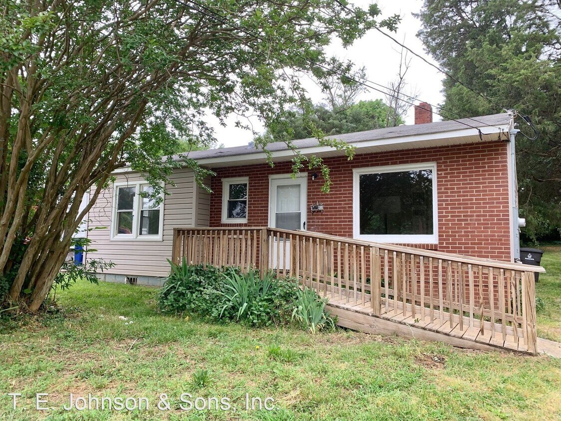 Primary Photo - 3 br, 1 bath House - 1635 Vogler St.