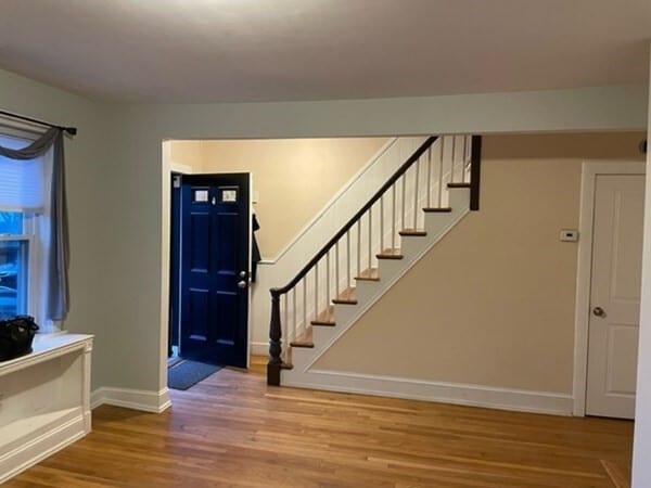Building Photo - 352 Medford St