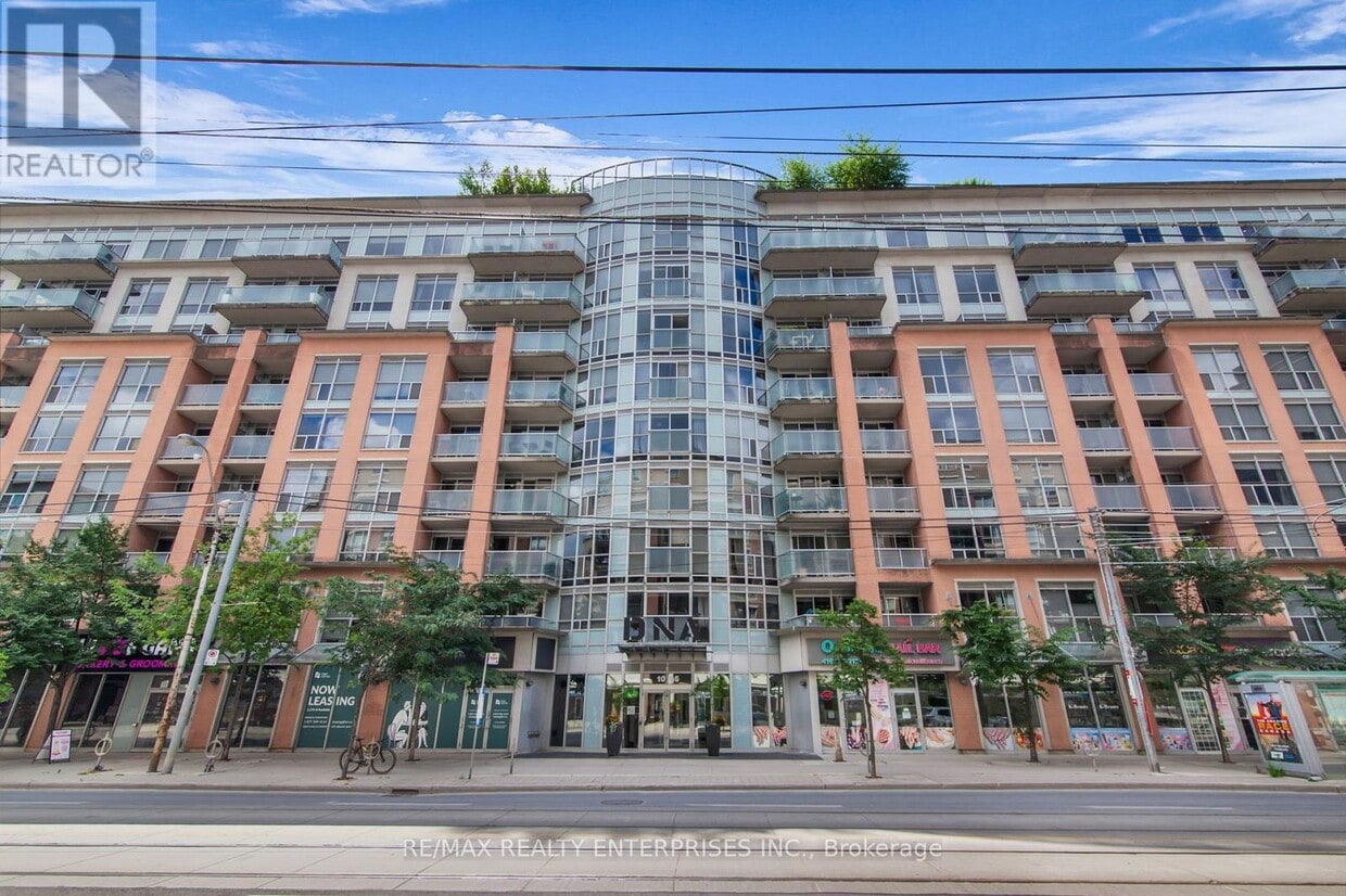 Primary Photo - 1005-1005 King St W