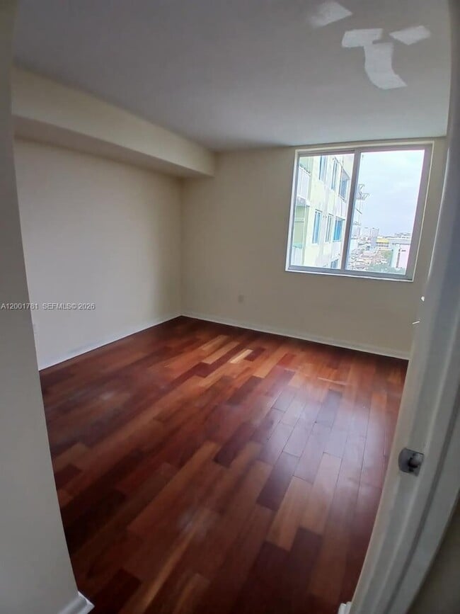 Foto del edificio - 219 NW 12th Ave