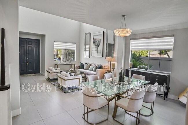 Foto del edificio - 25732 Hood Way