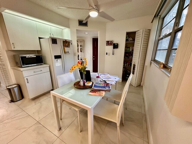 Building Photo - 1801 Eleuthera Point