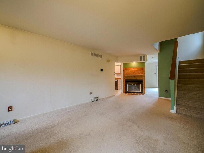 Foto del edificio - 1001 Winfield Ct