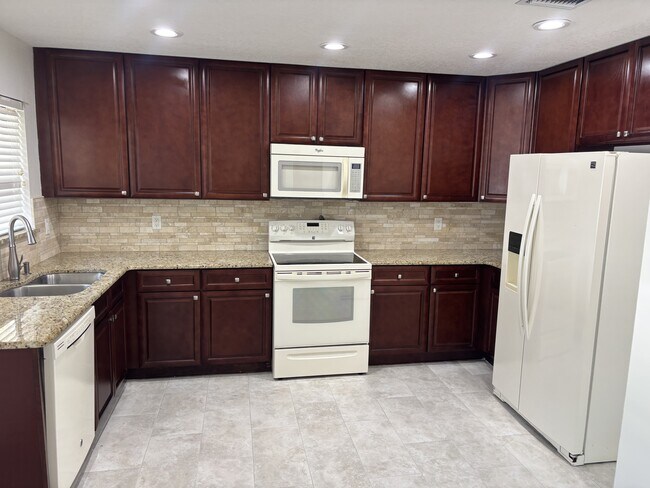 Foto del edificio - 1813 E Cheryl Dr