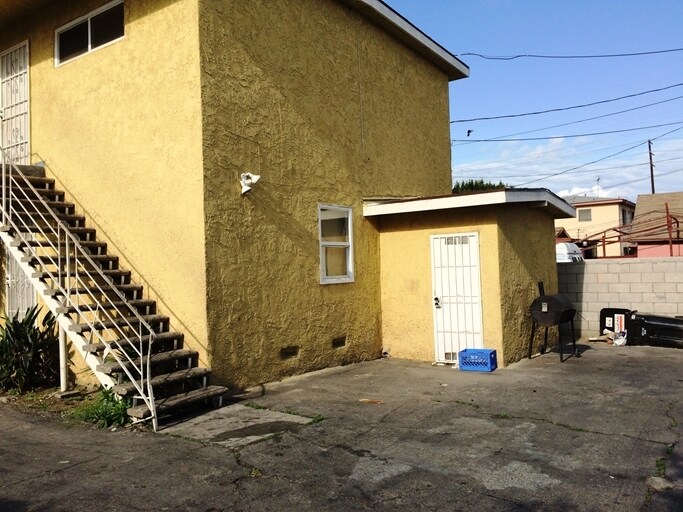 Foto del edificio - 921 E 91st St