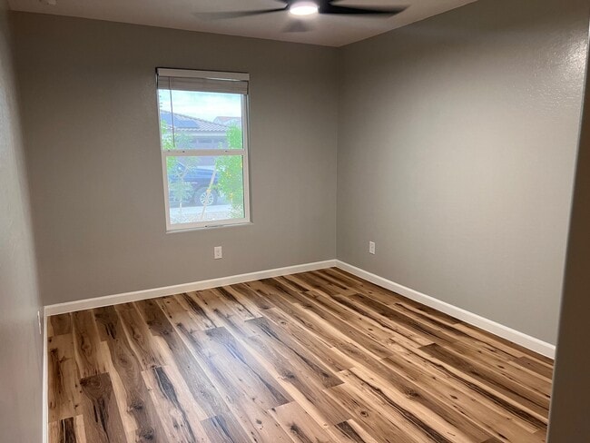 Foto del edificio - 24547 W Pima St