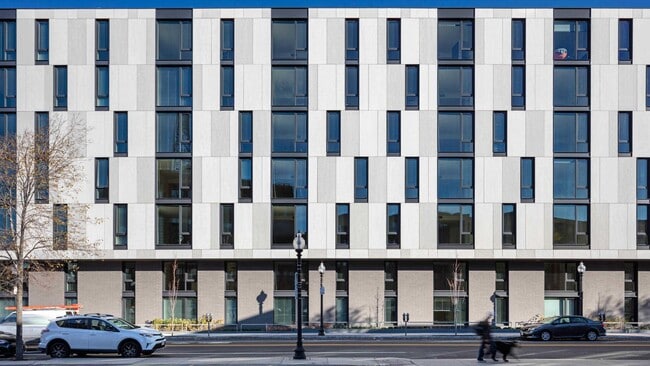 Building Photo - 129 Malden St