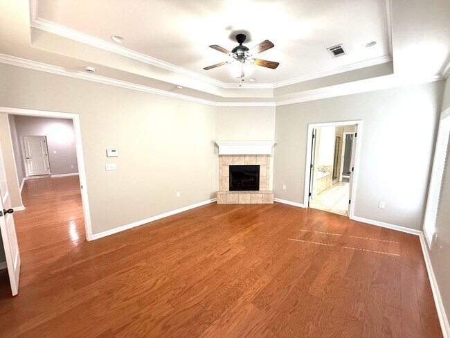 Foto del edificio - ** 4 bed 2 bath located in Taylor Lakes ** Call 334-366-9198 to schedule a self tour