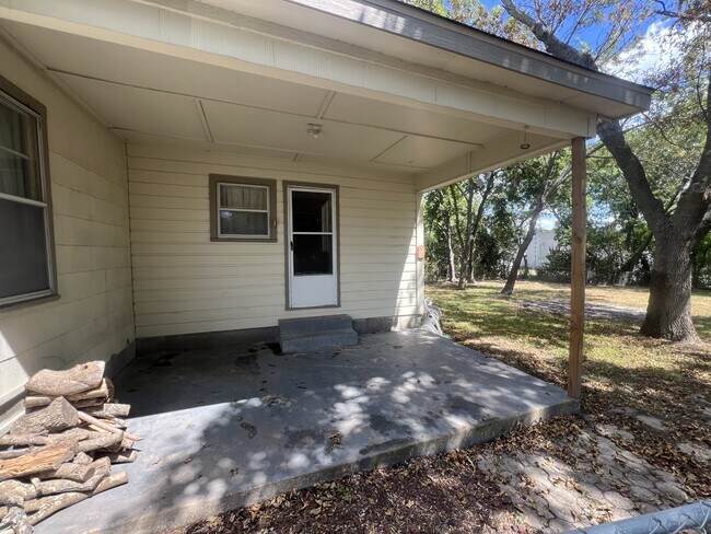 Foto del edificio - 920 E Walnut St