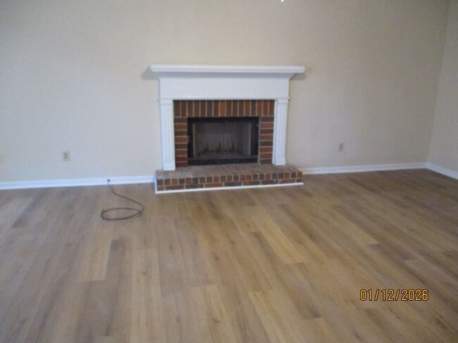 Building Photo - Charming 3-Bedroom Brick Home for Rent – Hephzibah, GA