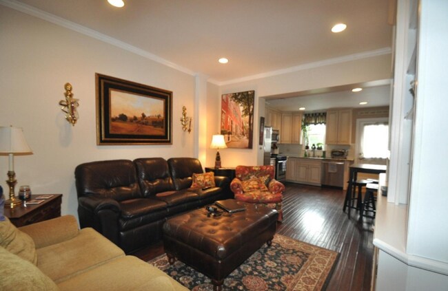 Foto del edificio - Spacious Fully Renovated 4BR Home with 2 Full Baths – Prime Manayunk Location!