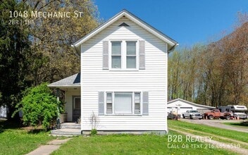 Building Photo - 1048 Mechanic St