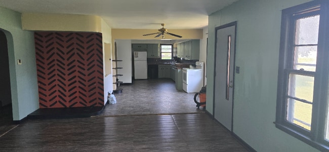 Foto del edificio - 2061 Hunter Trail