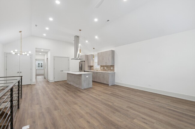 Building Photo - 2719 W St Georges Ct