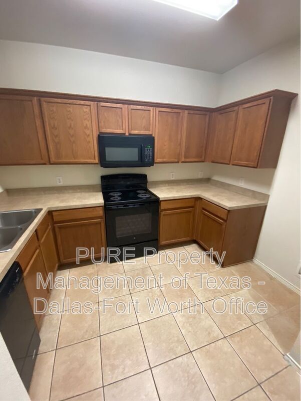 Photo - 2734 Hyde Park Dr Townhome