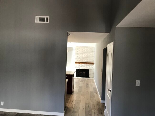 Foto del edificio - 3551 Turner Ct