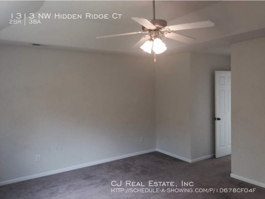 Foto del edificio - 1313 NW Hidden Ridge Ct