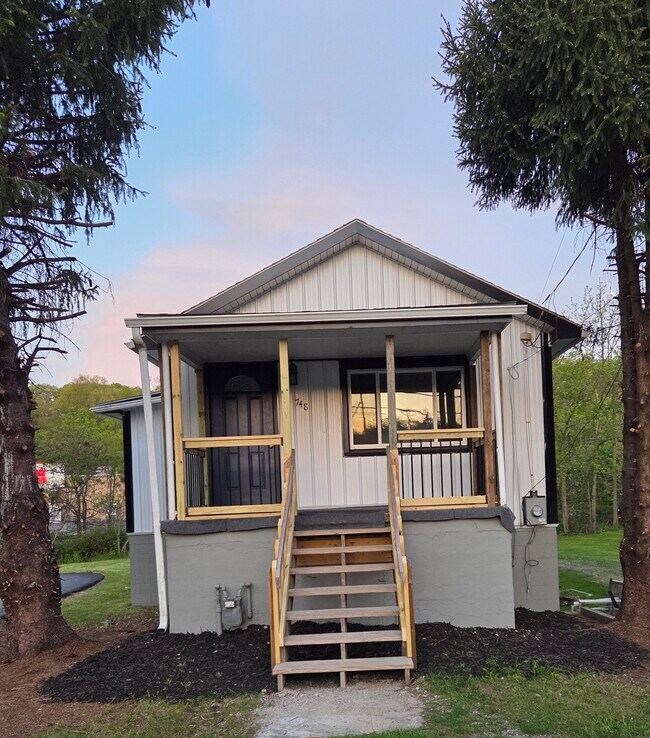 Foto del edificio - 748 Little Deer Creek Valley Rd