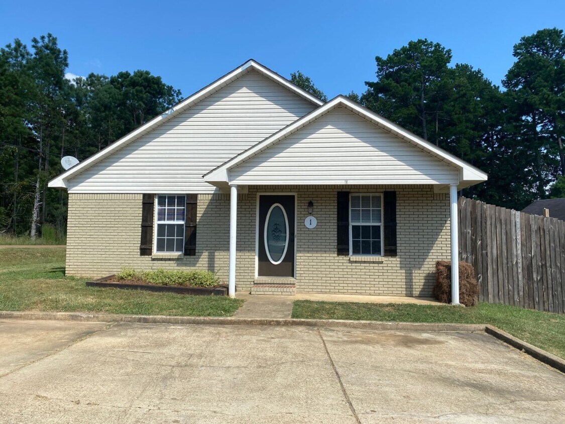 Primary Photo - 3 BD/3BA