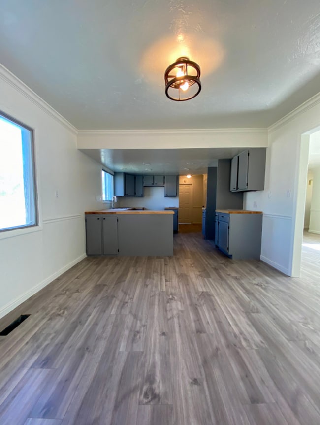 Building Photo - House in Duschesne for rent