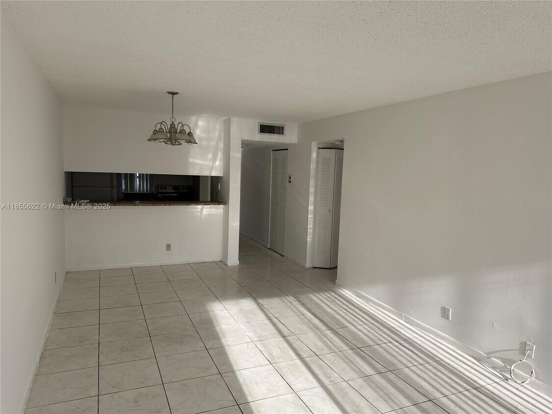 Building Photo - 8610 N Sherman Cir