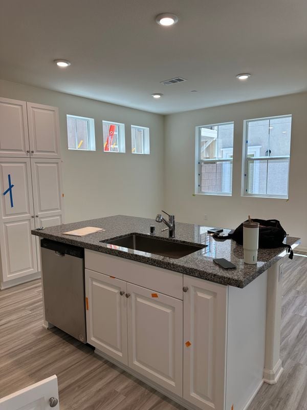 Building Photo - 4047 Summer Way