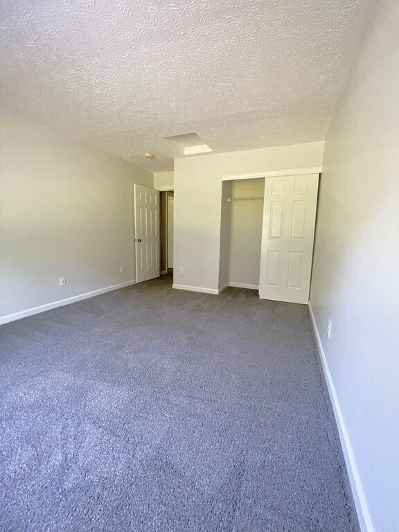 Building Photo - 868 Philadelphia Dr