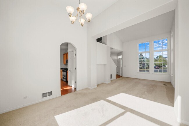 Foto del edificio - 3251 Thunderbird Ct E