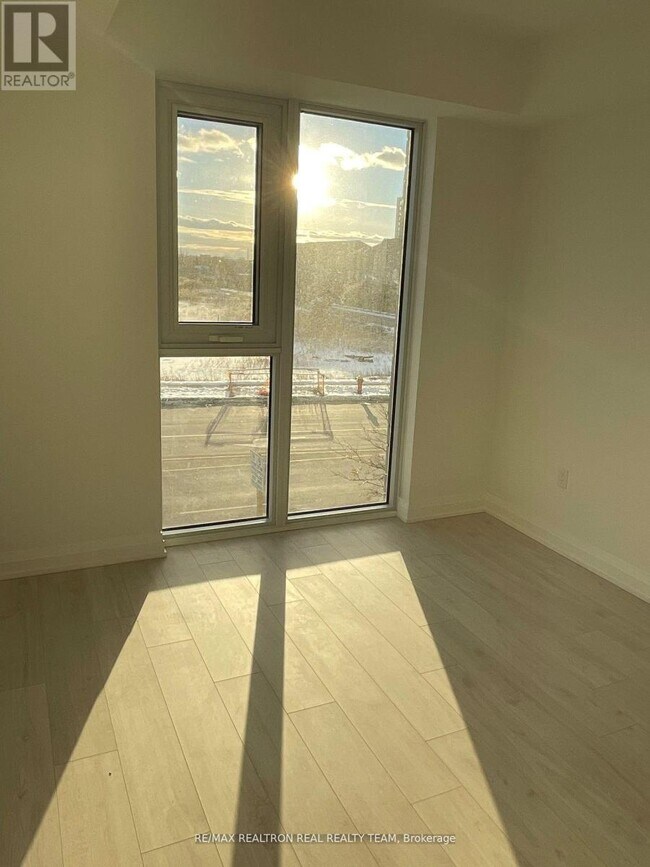 Building Photo - 412 Silver Maple Rd